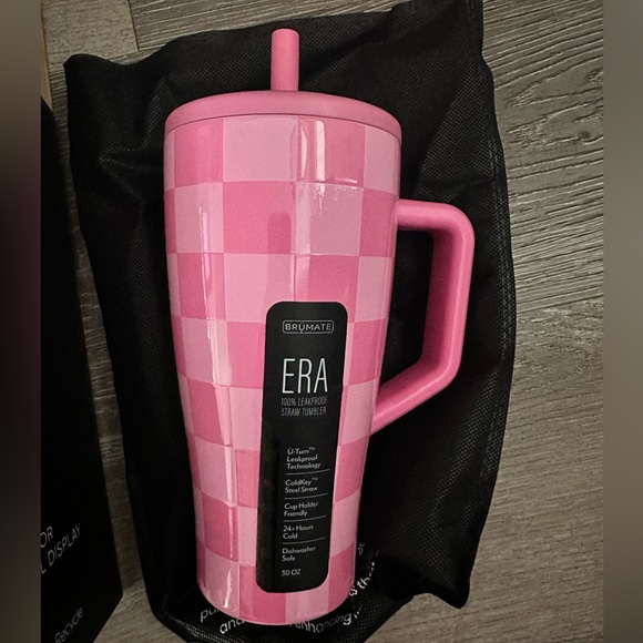 Brumate Pink Checkered Era 30oz (Limited Edition) w/Magnetic Straw Cover - Picture 2 of 8